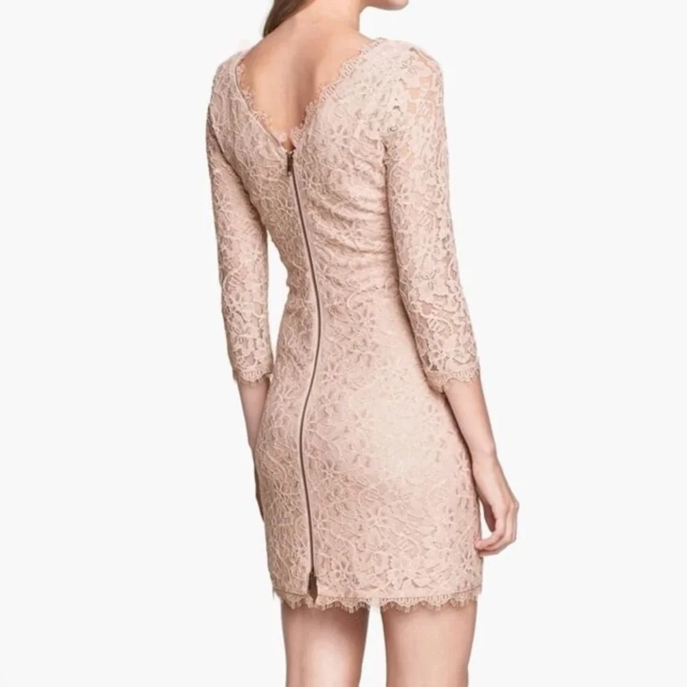 Diane Von‎ Furstenberg Zarita Lace Sheath Dress Nude SIZE 14